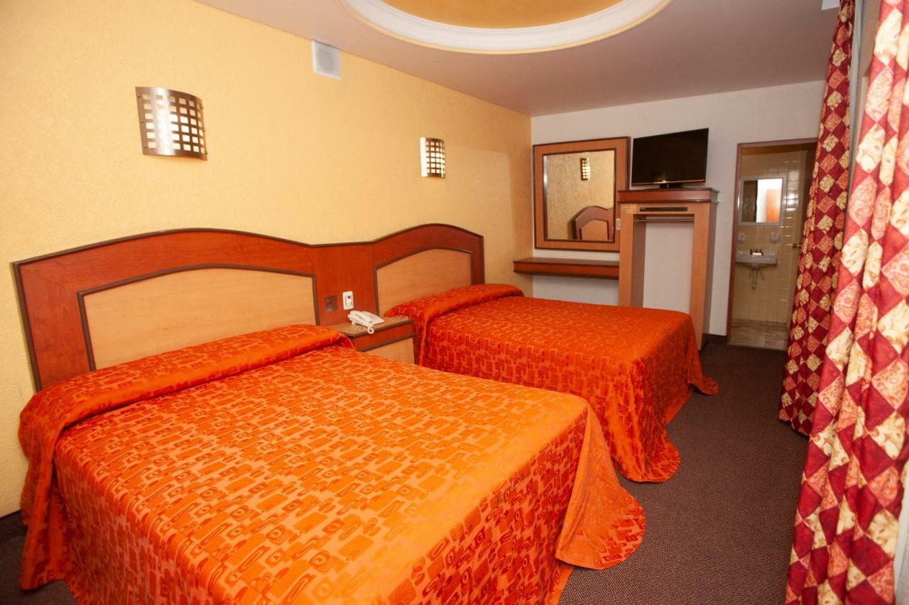 Hotel Tres Colonias - Solo Adultos メキシコシティ エクステリア 写真